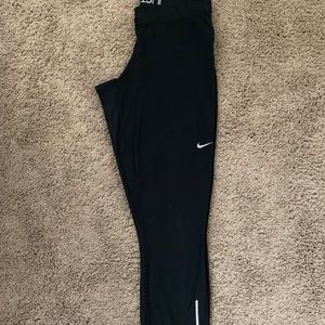 Nike crop legging